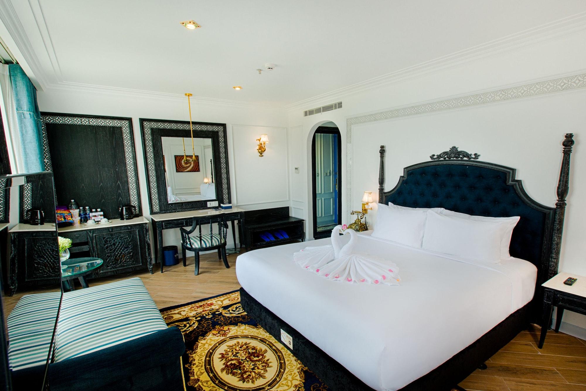 Fivitel Da Nang Hotel Exterior photo